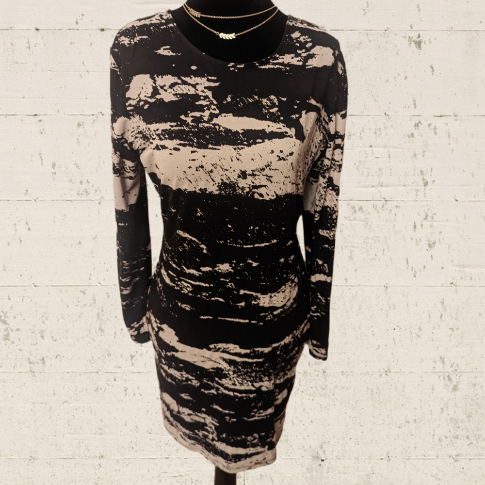 H&M DIVIDED Women's Marble Black and Blush Dress Size (L)